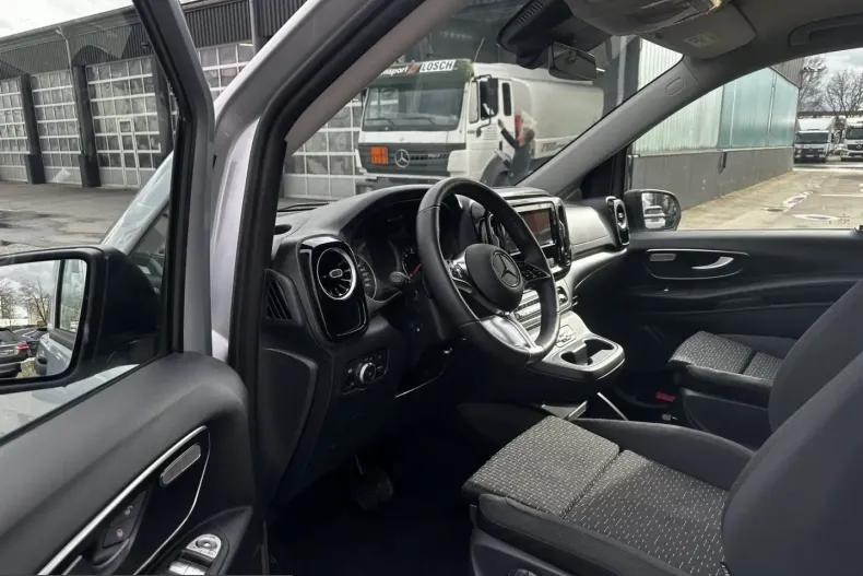 Mercedes-Benz Vito din 2024 cu 11.369 km - oferta MER250582 - foto 6