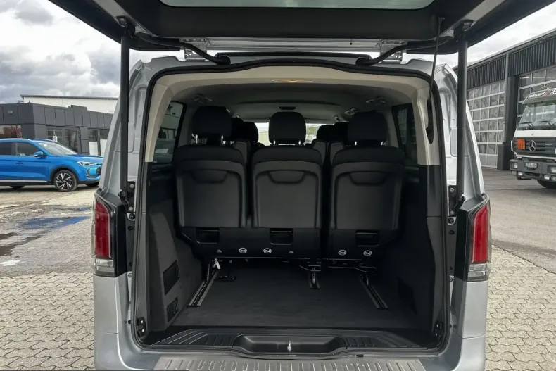Mercedes-Benz Vito din 2024 cu 11.369 km - oferta MER250582 - foto 11
