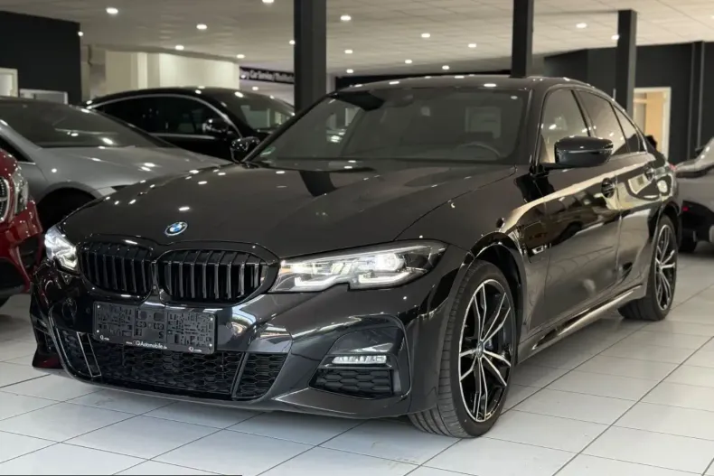 BMW 330 (Seria 3) din 2021 cu 60.500 km - oferta BMW250587 - foto 1