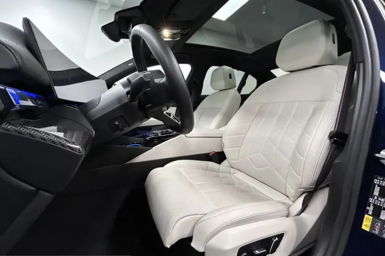 BMW 550 (Seria 5) din 2025 cu 12.682 km - oferta BMW250588 - foto 5
