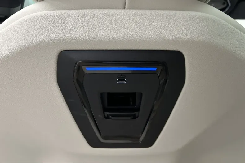 BMW 550 (Seria 5) din 2025 cu 12.682 km - oferta BMW250588 - foto 20