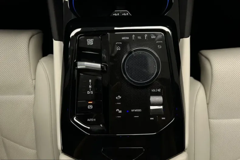 BMW 550 (Seria 5) din 2025 cu 12.682 km - oferta BMW250588 - foto 24