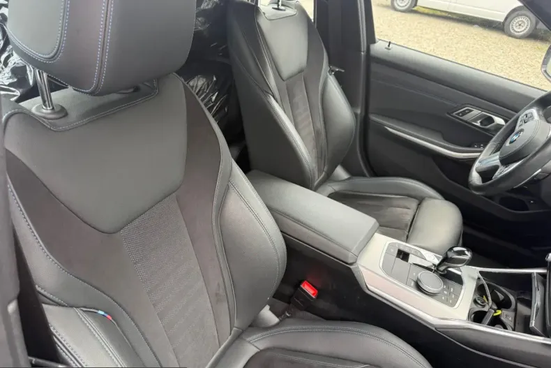 BMW 330 (Seria 3) din 2021 cu 55.550 km - oferta BMW250589 - foto 9