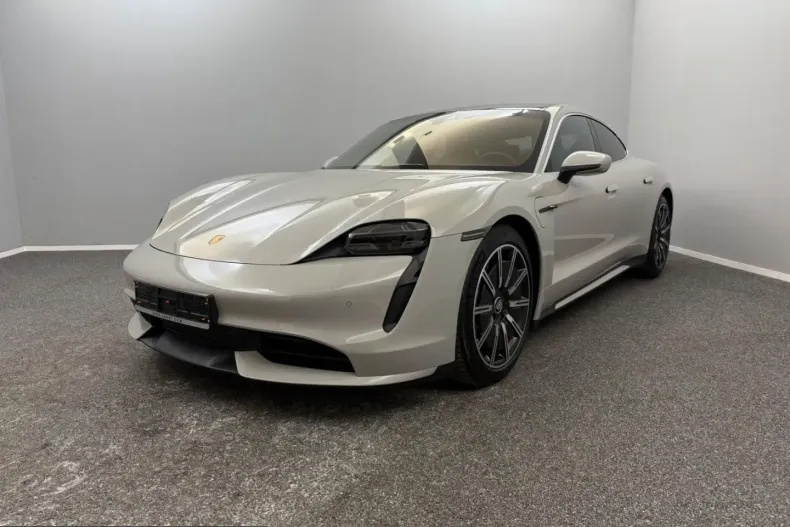 Porsche Taycan din 2021 cu 70.000 km - oferta POR250592 - foto 1