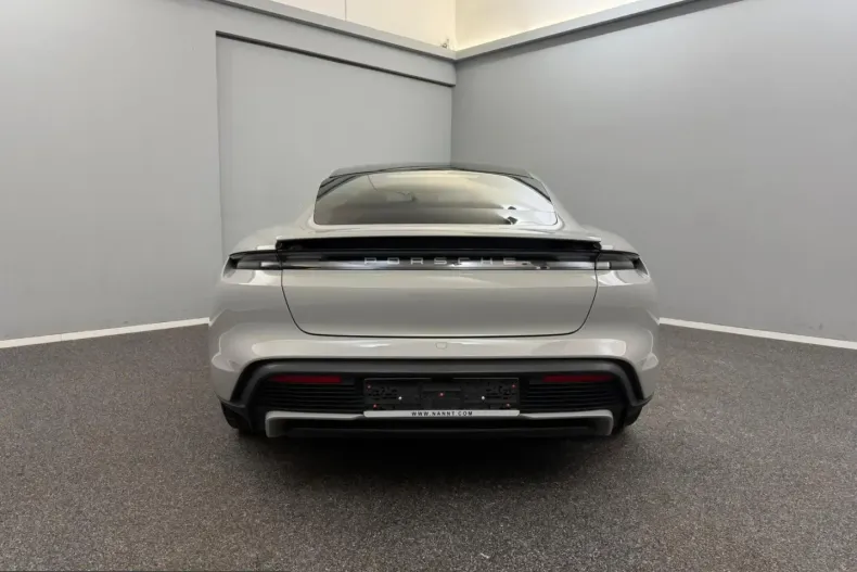 Porsche Taycan din 2021 cu 70.000 km - oferta POR250592 - foto 10