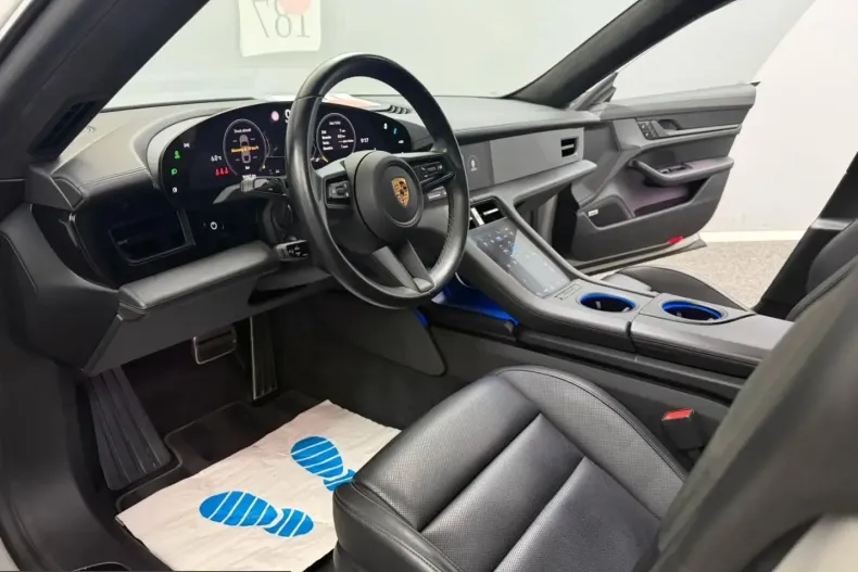 Porsche Taycan din 2021 cu 70.000 km - oferta POR250592 - foto 12