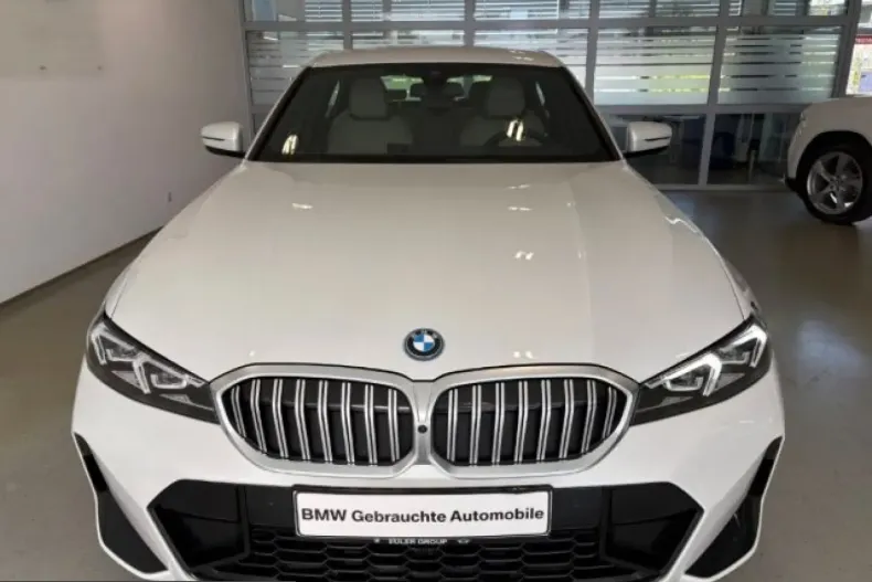 BMW 330 (Seria 3) din 2022 cu 50.892 km - oferta BMW250601 - foto 1