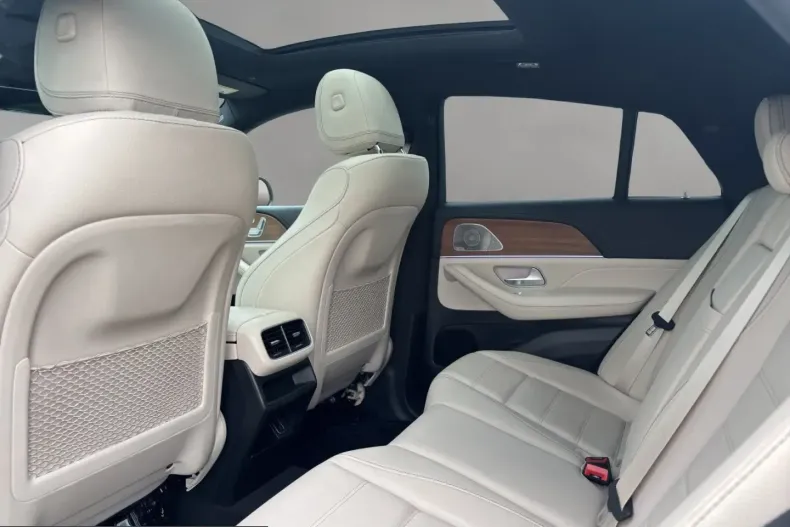 Mercedes-Benz GLE 350 (Clasa GLE) din 2024 cu 27.206 km - oferta MER250606 - foto 4