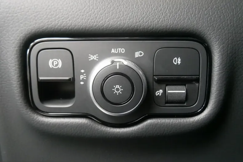Mercedes-Benz V 300 (Clasa V) din 2025 cu 19.169 km - oferta MER250617 - foto 14