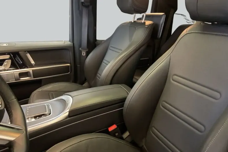 Mercedes-Benz G 500 (Clasa G) din 2024 cu 8.921 km - oferta MER250632 - foto 13