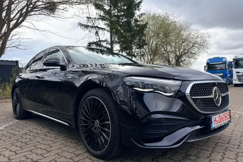 Mercedes-Benz E 300 (Clasa E) din 2025 cu 18.000 km - oferta MER250637 - foto 2