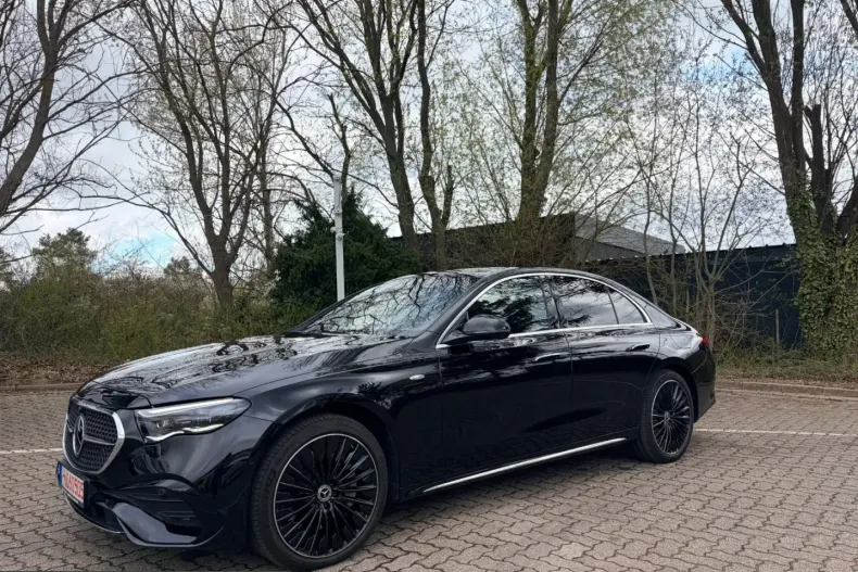 Mercedes-Benz E 300 (Clasa E) din 2025 cu 18.000 km - oferta MER250637 - foto 3
