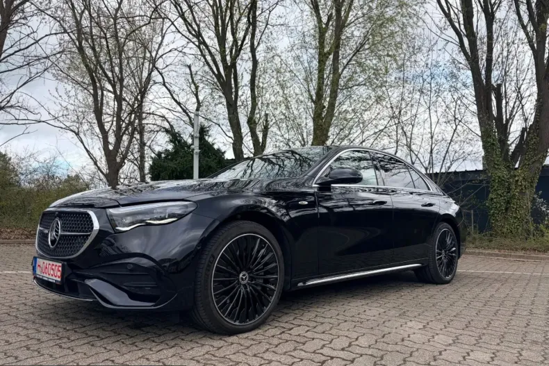 Mercedes-Benz E 300 (Clasa E) din 2025 cu 18.000 km - oferta MER250637 - foto 7