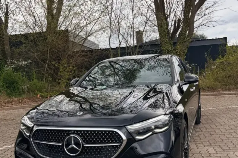 Mercedes-Benz E 300 (Clasa E) din 2025 cu 18.000 km - oferta MER250637 - foto 9