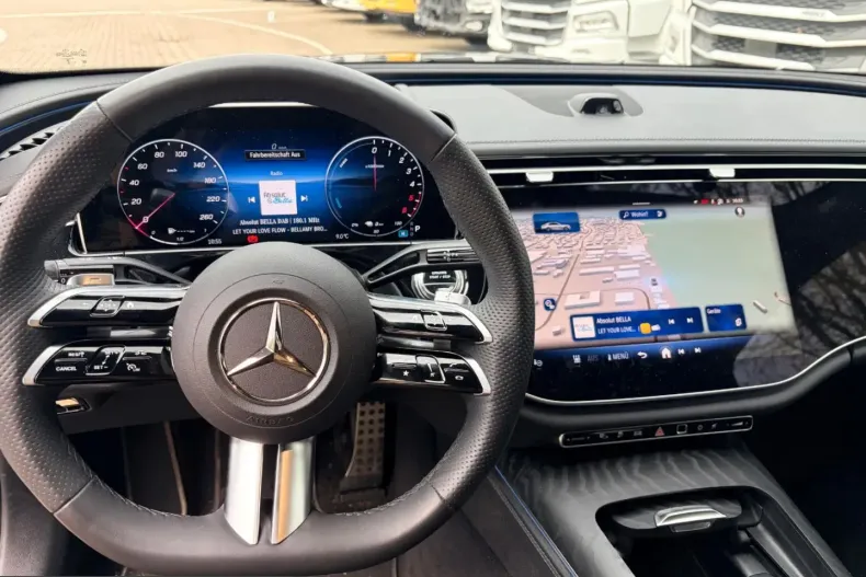 Mercedes-Benz E 300 (Clasa E) din 2025 cu 18.000 km - oferta MER250637 - foto 17