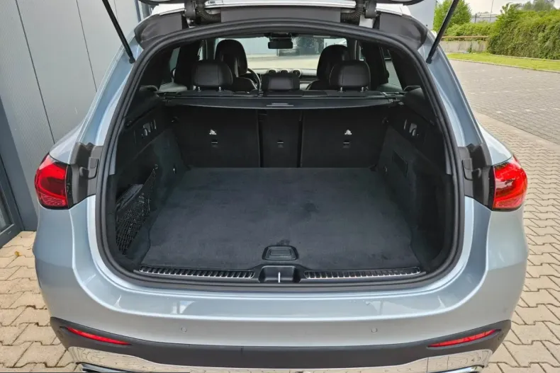 Mercedes-Benz GLC 200 (Clasa GLC) din 2023 cu 29.900 km - oferta MER250642 - foto 16