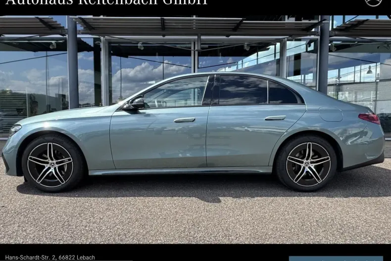 Mercedes-Benz E 300 (Clasa E) din 2025 cu 24.615 km - oferta MER250643 - foto 5