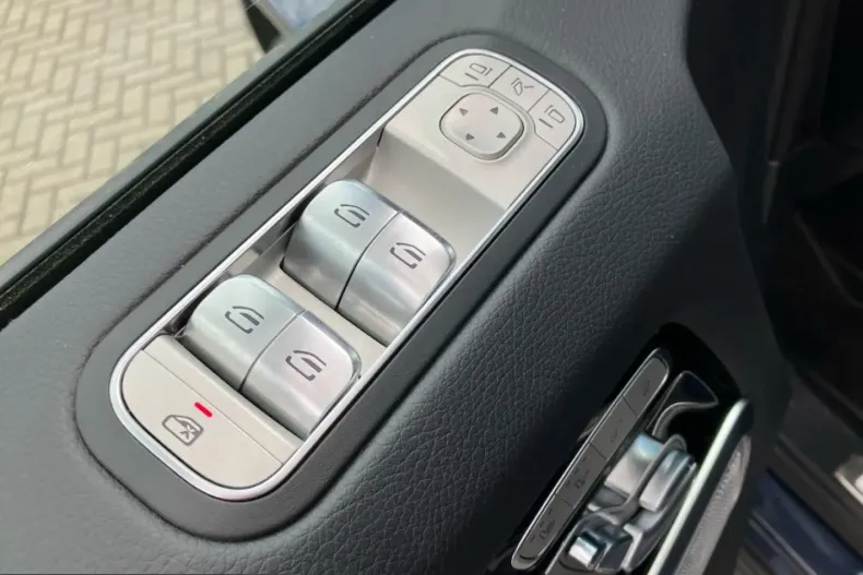 Mercedes-Benz G 500 (Clasa G) din 2025 cu 12.222 km - oferta MER250669 - foto 14