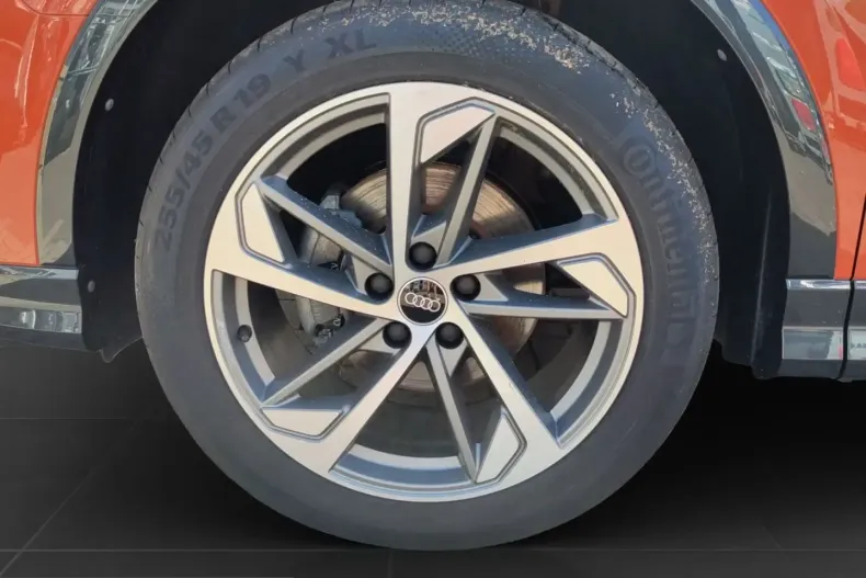 Audi Q3 din 2025 cu 8.260 km - oferta AUD250678 - foto 6