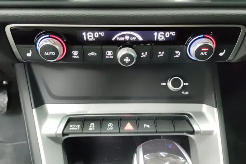 Audi Q3 din 2025 cu 8.260 km - oferta AUD250678 - foto 18