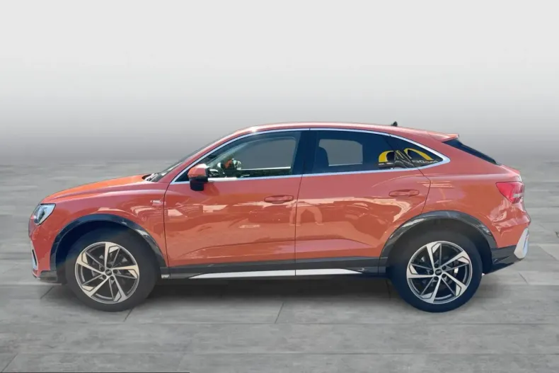 Audi Q3 din 2025 cu 7.955 km - oferta AUD250679 - foto 2