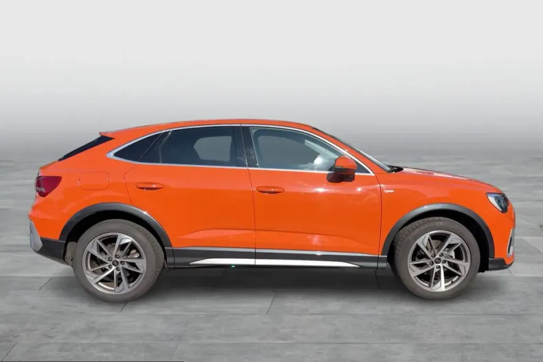 Audi Q3 din 2025 cu 7.955 km - oferta AUD250679 - foto 6
