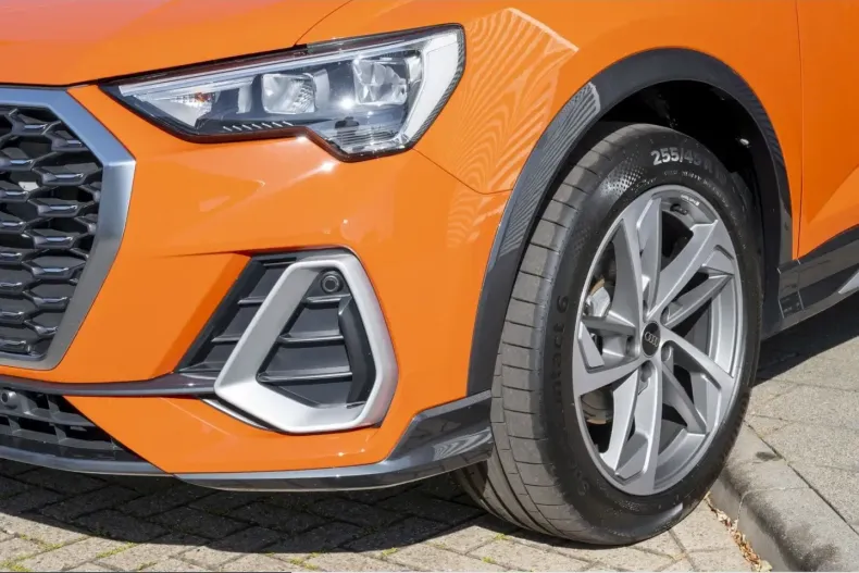 Audi Q3 din 2025 cu 3.673 km - oferta AUD250681 - foto 4