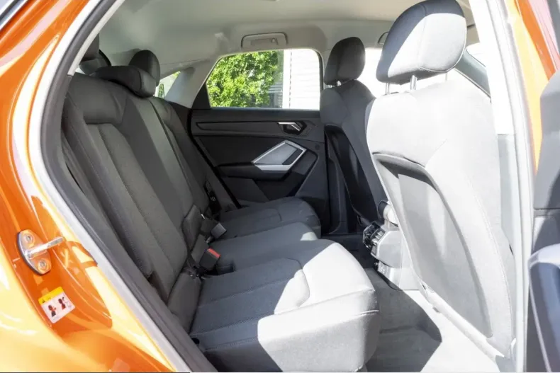 Audi Q3 din 2025 cu 3.673 km - oferta AUD250681 - foto 9