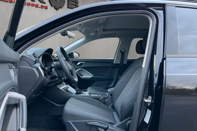 Audi Q3 din 2025 cu 36.600 km - oferta AUD250682 - foto 10