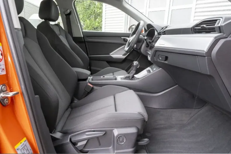 Audi Q3 din 2025 cu 6.582 km - oferta AUD250683 - foto 6