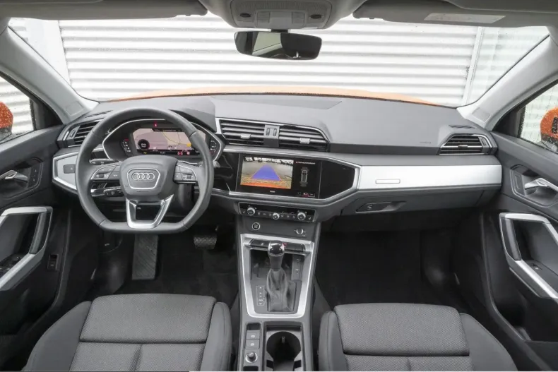 Audi Q3 din 2025 cu 6.582 km - oferta AUD250683 - foto 10