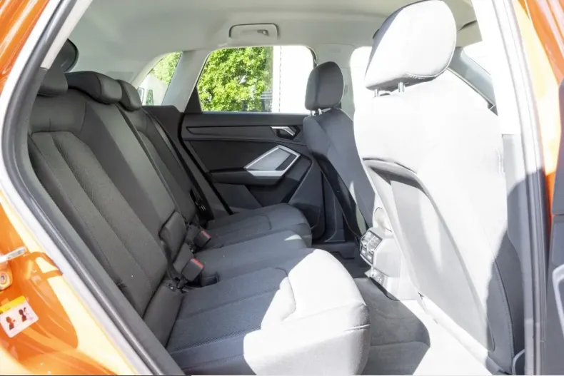 Audi Q3 din 2025 cu 8.114 km - oferta AUD250689 - foto 9