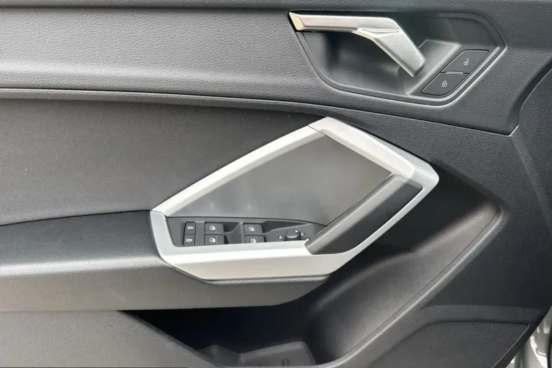 Audi Q3 din 2025 cu 20.457 km - oferta AUD250690 - foto 14
