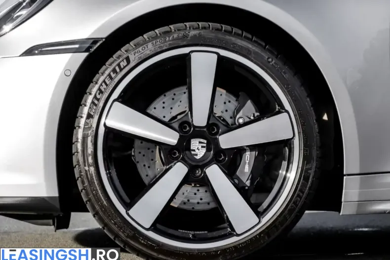 Porsche 992 din 2025 cu 10.700 km - oferta POR250706 - foto 10