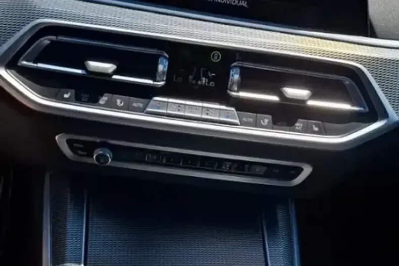 BMW X5 (Seria X) din 2022 cu 77.530 km - oferta BMW250713 - foto 14