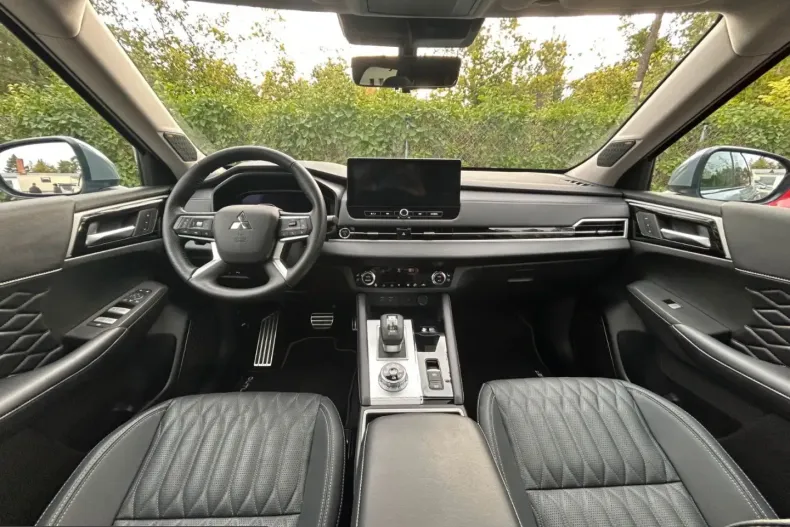 Mitsubishi Outlander din 2025 cu 23.471 km - oferta MIT250718 - foto 10