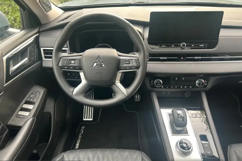 Mitsubishi Outlander din 2025 cu 23.471 km - oferta MIT250718 - foto 11
