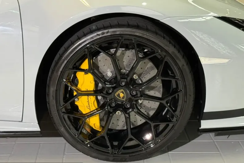 Lamborghini Huracán din 2024 cu 4.500 km - oferta LAM250719 - foto 12