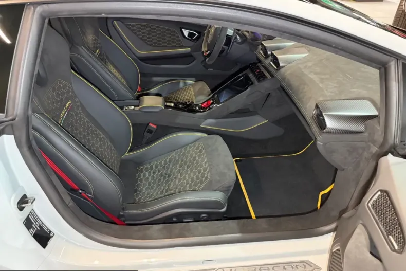 Lamborghini Huracán din 2024 cu 4.500 km - oferta LAM250719 - foto 17
