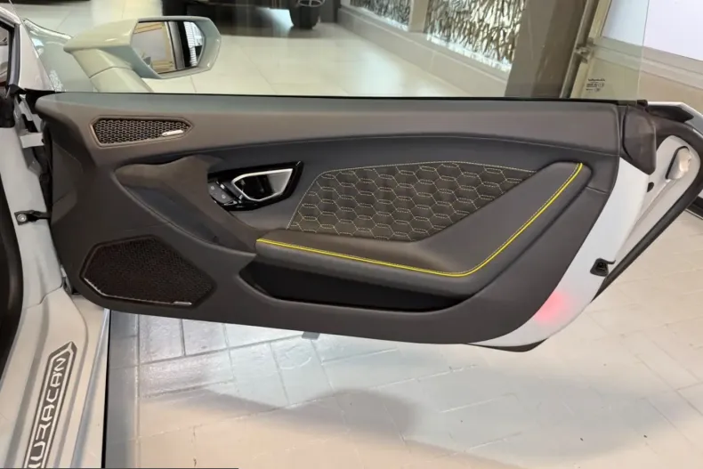 Lamborghini Huracán din 2024 cu 4.500 km - oferta LAM250719 - foto 19