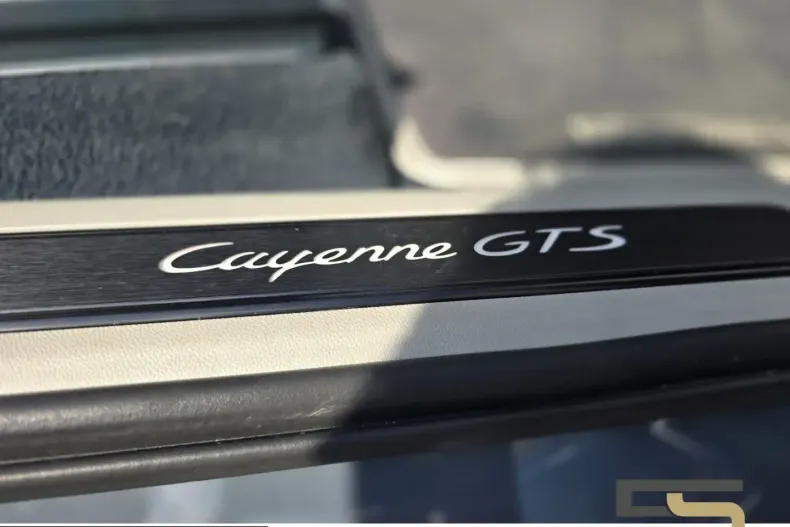 Porsche Cayenne din 2022 cu 81.867 km - oferta POR250723 - foto 30