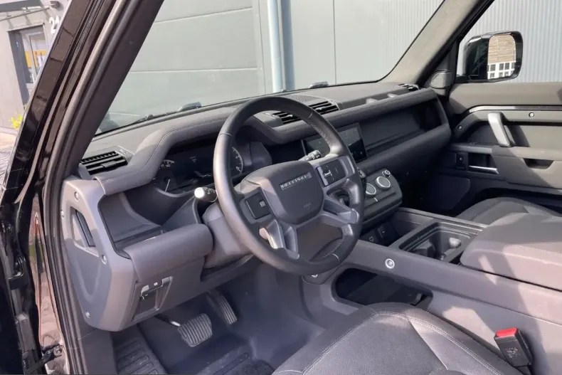 Land Rover Defender din 2022 cu 19.700 km - oferta LAN250724 - foto 9