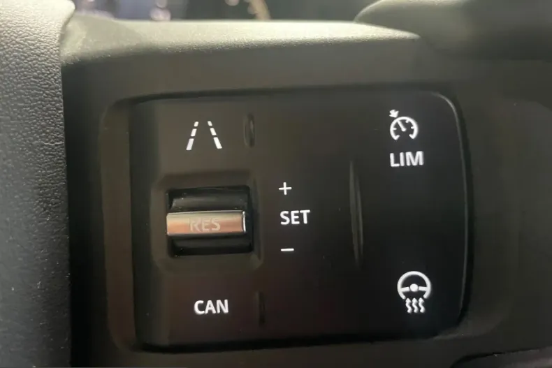 Land Rover Defender din 2022 cu 19.700 km - oferta LAN250724 - foto 16