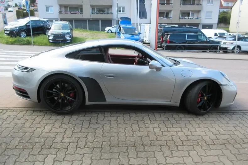 Porsche 992 din 2021 cu 63.000 km - oferta POR250727 - foto 3