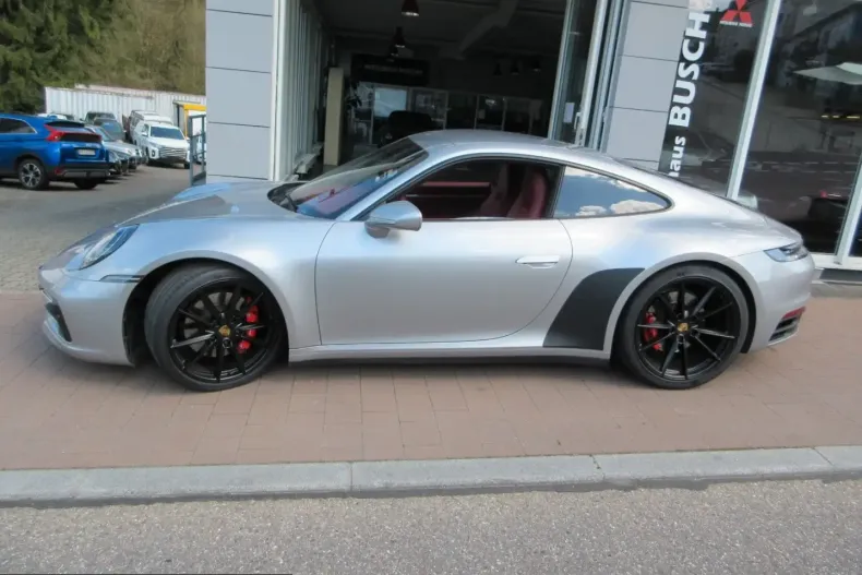 Porsche 992 din 2021 cu 63.000 km - oferta POR250727 - foto 4