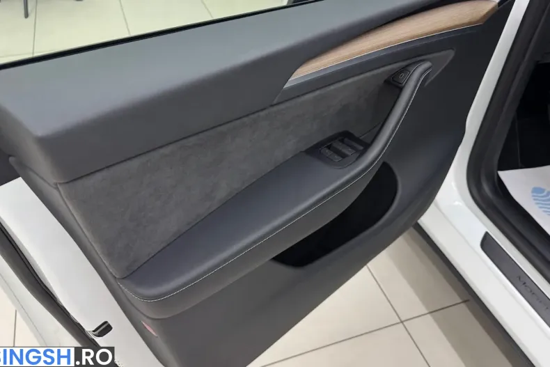 Tesla Model Y DUAL MOTOR LONG RANGE din 2023 cu 67.144 km - oferta TES250729 - foto 13