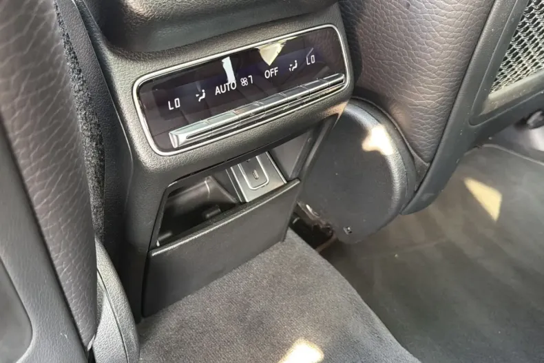 Mercedes-Benz GLE 300 (Clasa GLE) din 2022 cu 78.000 km - oferta MER250734 - foto 20