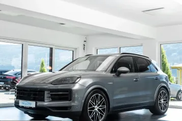 Porsche Cayenne din 2025 - oferta POR250737