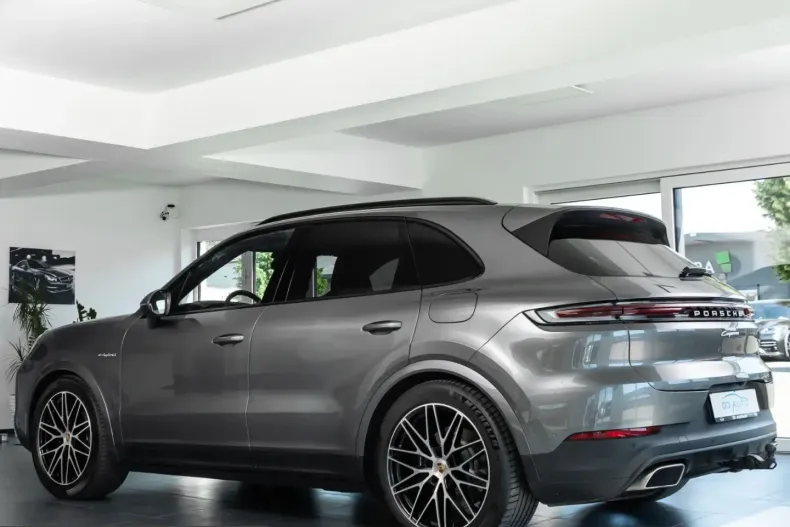 Porsche Cayenne din 2025 cu 47.000 km - oferta POR250737 - foto 2
