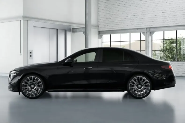 Mercedes-Benz E 220 (Clasa E) din 2025 cu 12.621 km - oferta MER250740 - foto 3